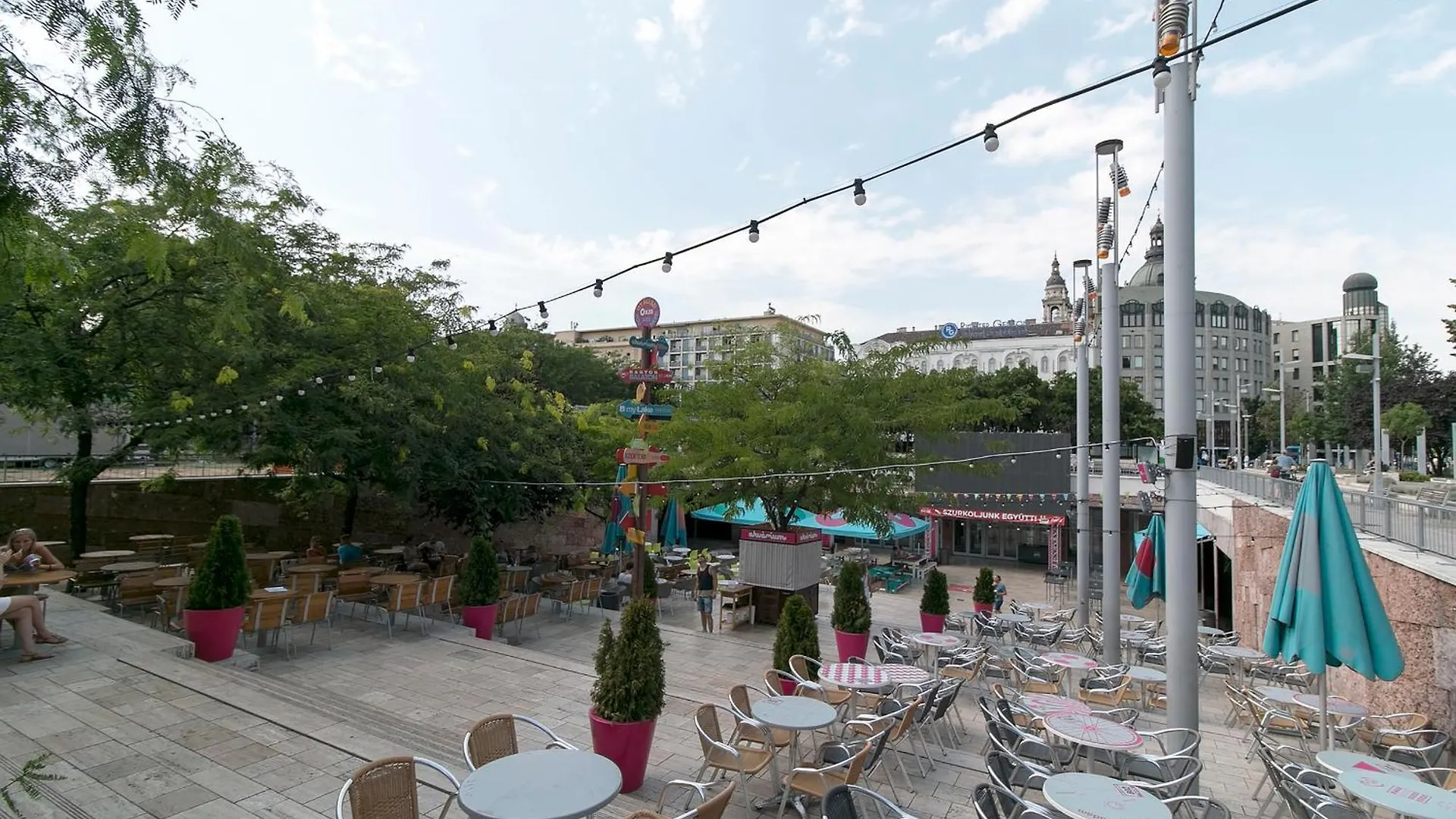Little Americas Westend Residence Apartments Budapest 0*,  Hungary